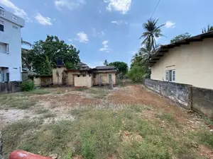 51 Perch Superb Land – Walking Distance to Galle Road, Mount Lavinia