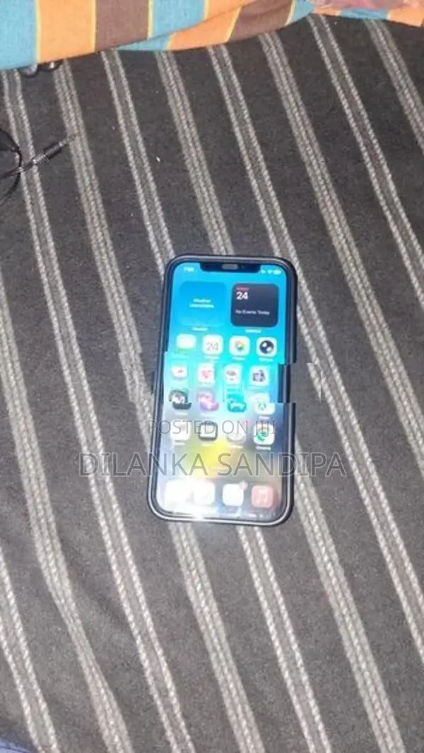Apple iPhone 12 128GB (Used)
