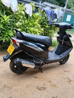 Bajaj Kristal 2009