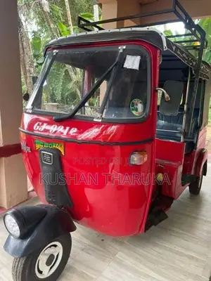 Bajaj RE 2001
