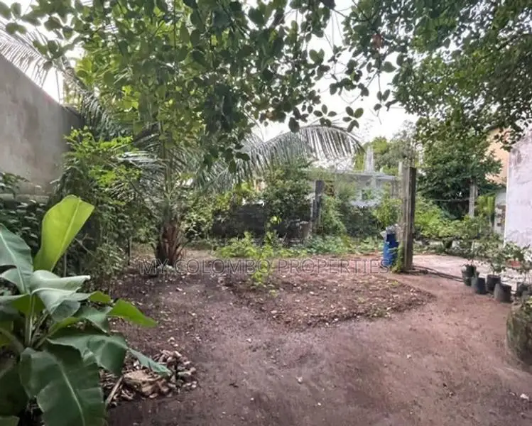 Land for Sale Next to Mosque Lane Mount Lavinia