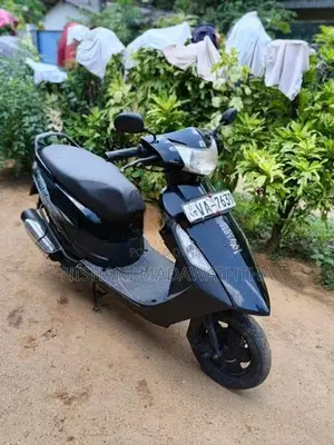 Bajaj Kristal 2009