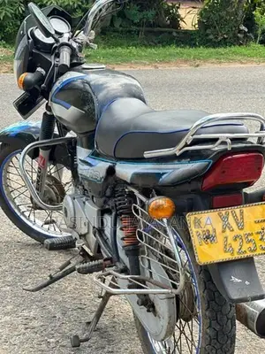 Bajaj CT100 2011