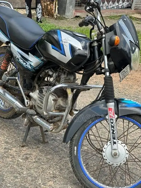 Bajaj CT100 2011