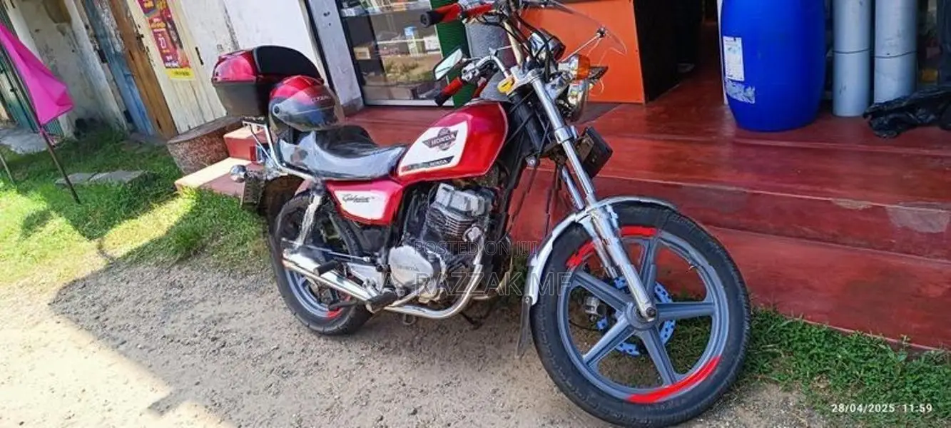 Honda CM Custom 2004