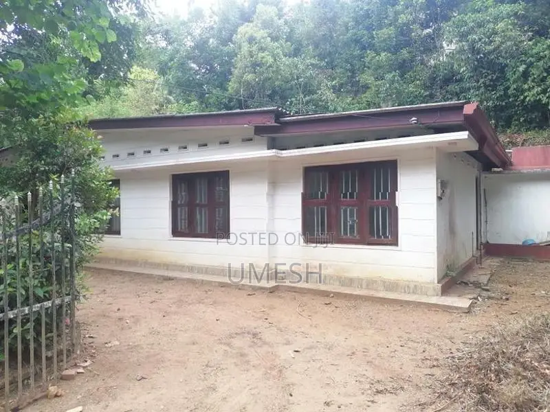 මහනුවර මැණික්හින්න - නිවසක්විකිණීමට