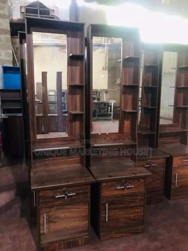 Modern Pretty Dressing Table