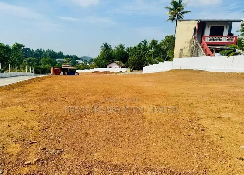Land for Sale at Homagama Katuwana