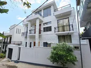 Luxury 3 Storey House for Sale in Kottawa