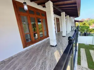 අලුතින්ම ඉදිකරන ලද වටිනා දෙමහල් නිවස මත්තෙගොඩ නගරයෙන් විකිනී(jAmb9i3ue
