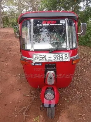 Bajaj RE 2005