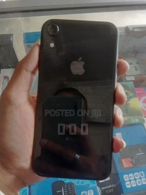 Apple iPhone XR (Used)