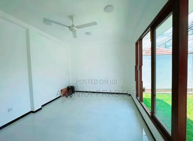 Brand New Two Storey House with 4 rooms for sale in Kottawa(iiii82o)