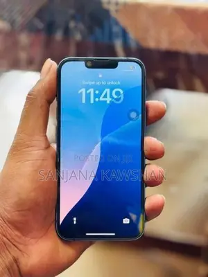 Apple iPhone 13 (Used)