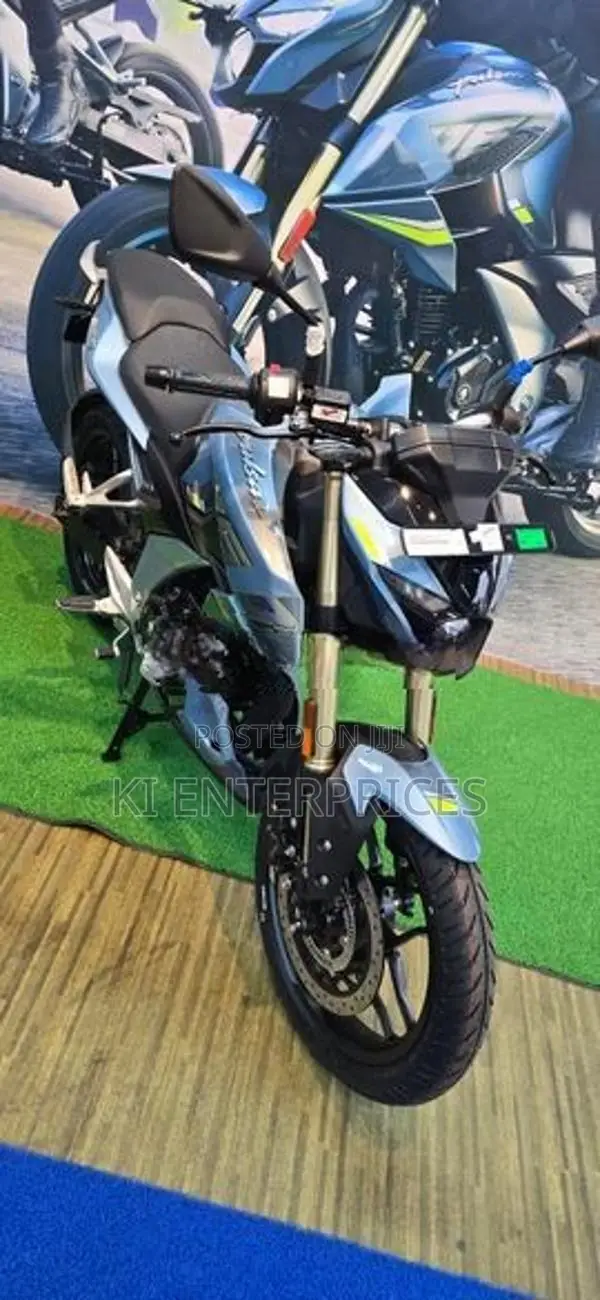 Bajaj Pulsar N160 Premium 2026