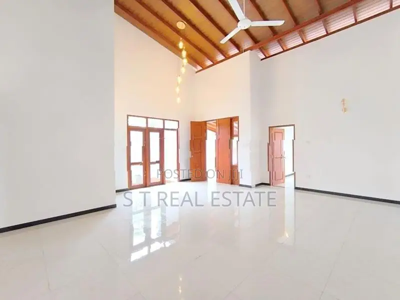 Brand New Luxury Single Storey House for Sale in Athurugiriya