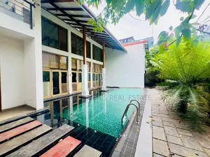Spacious Luxury Home for Sale – Nawala Junction Area
