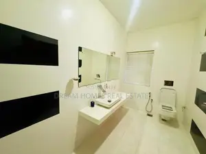 Spacious Luxury Home for Sale – Nawala Junction Area