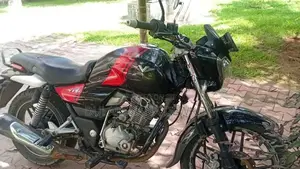 Bajaj V15 2016
