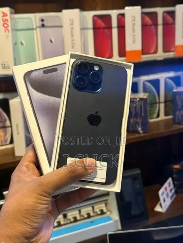 Apple iPhone 15 Pro Max 256GB (Used)