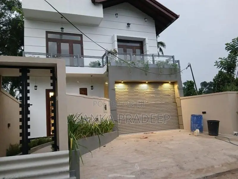 වෙල්‍යායකට මුහුන්ලා පිහිටි අලුතින්ම ඉදිකරන ලද දෙමහල් නිවස විකිනීමට(ap8