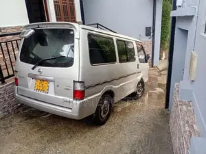 Nissan Vanette Van 2006