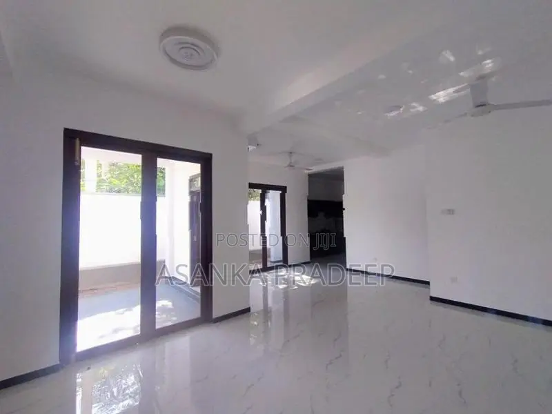 Brand New Two Storey House with rooftop ang 4 rooms for Sale In Kottaw