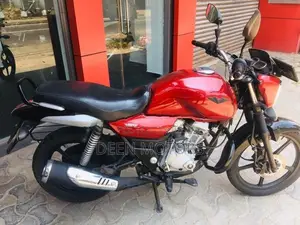 Bajaj V15 2017