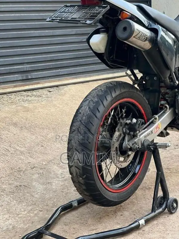 Kawasaki D Tracker 2006