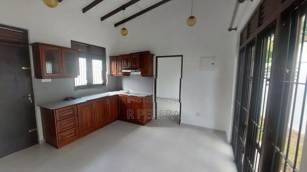 House for Rent in Athurugiriya