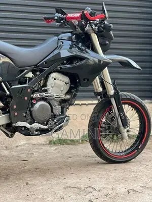 Kawasaki D Tracker 2006