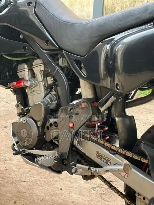 Kawasaki D Tracker 2006