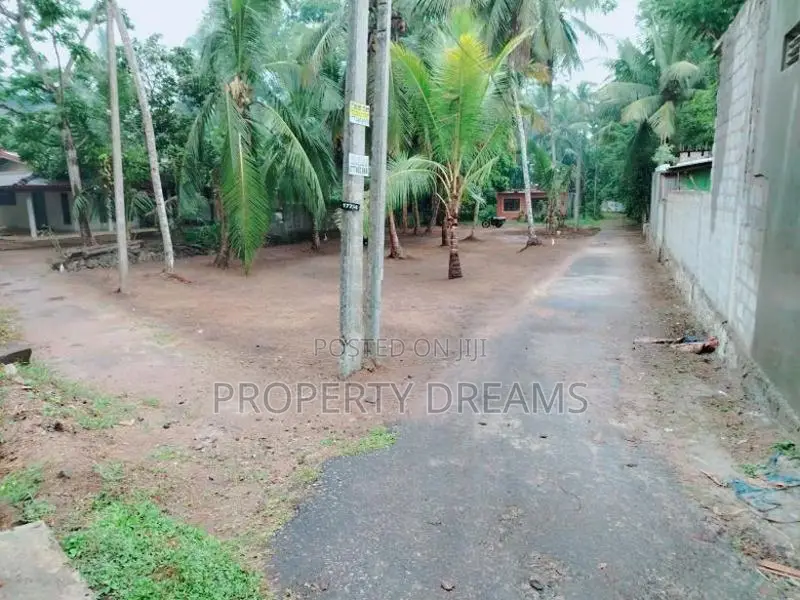 Athurugiriya Habarakada Valuable Land for Sale