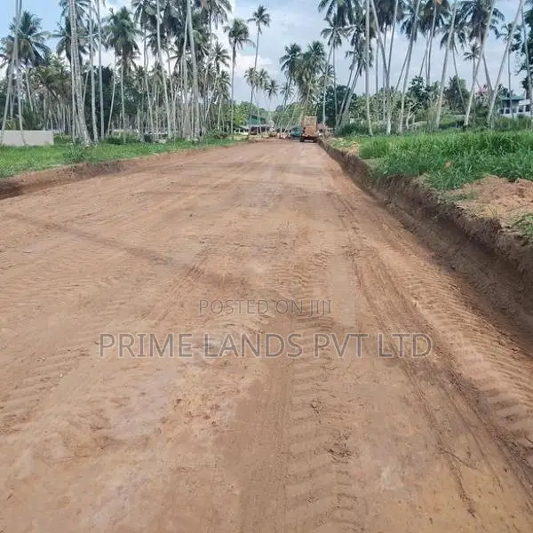 පැල්ලන්දෙණිය හන්දියෙන්ම සුපිරි නේවාසික බිම් කොටස්