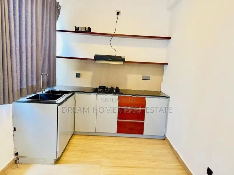 Brand New 3 Storey House with Rooftop for Sale – Battaramulla