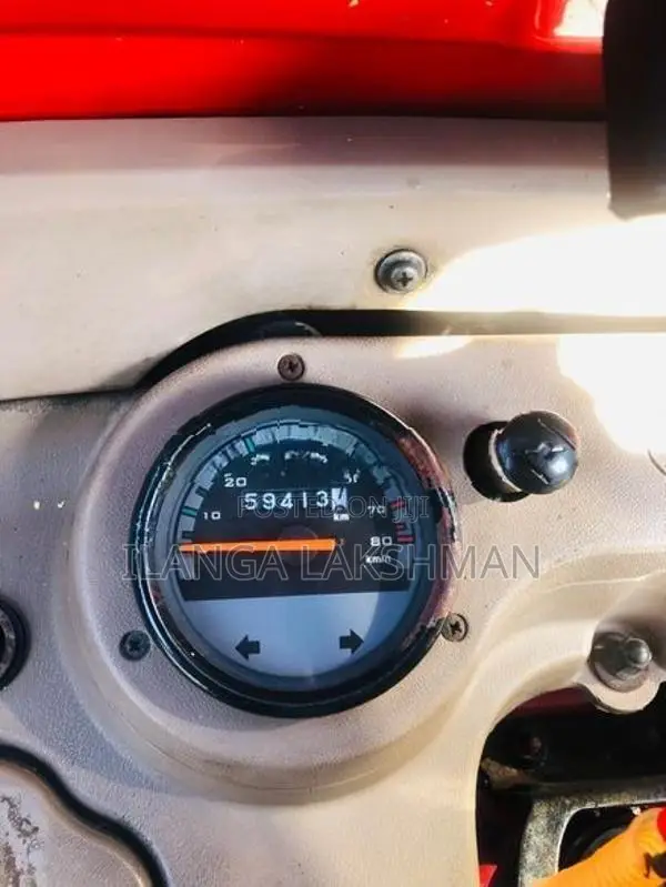 Bajaj RE 2015