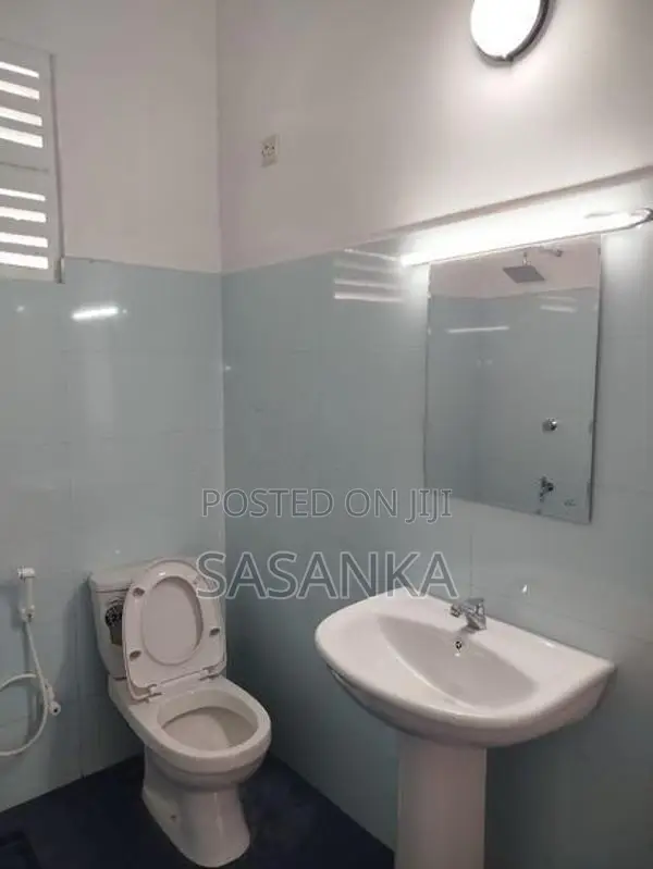 Athurugiriya Prime Location Brand New Two Story House For Sale