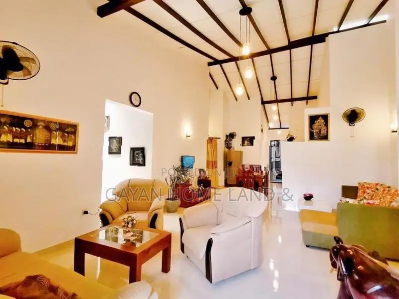 Well Used Beautiful Single Storey House For Sale In Piliyandala
