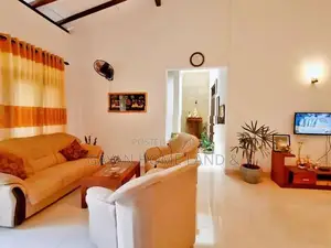 Well Used Beautiful Single Storey House For Sale In Piliyandala