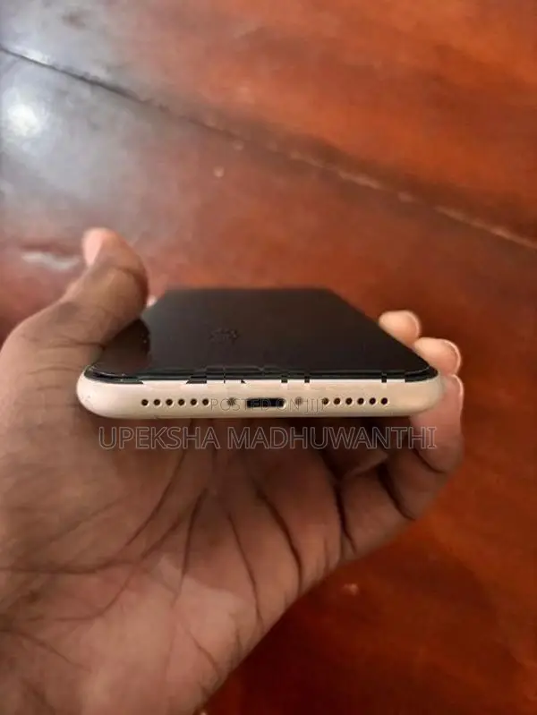 Apple iPhone 11 (Used)