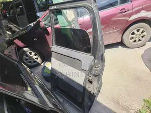 Daihatsu Hijet S200 Manual Sliding Door