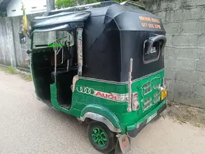 Bajaj RE 2003