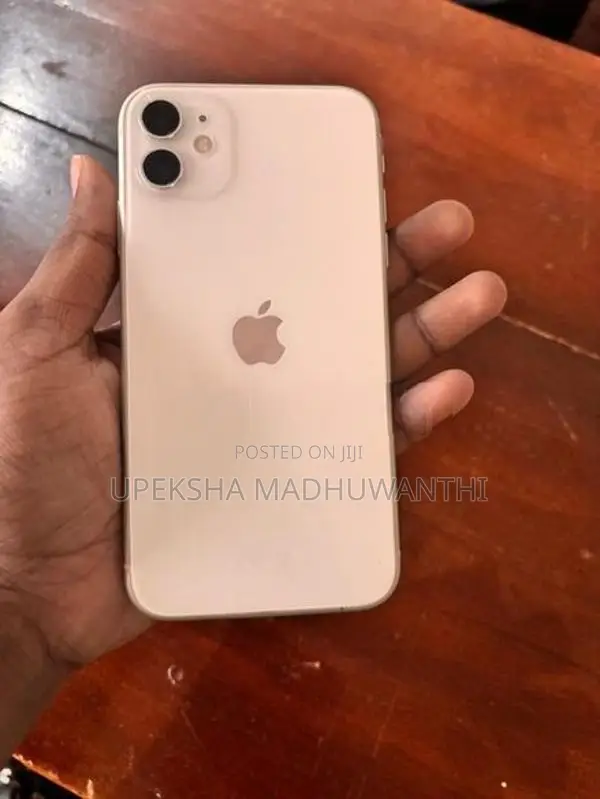 Apple iPhone 11 (Used)
