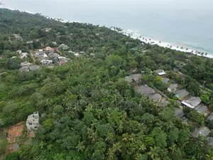 Hiriketiya Land for Sale