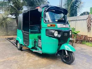 Bajaj RE 2014