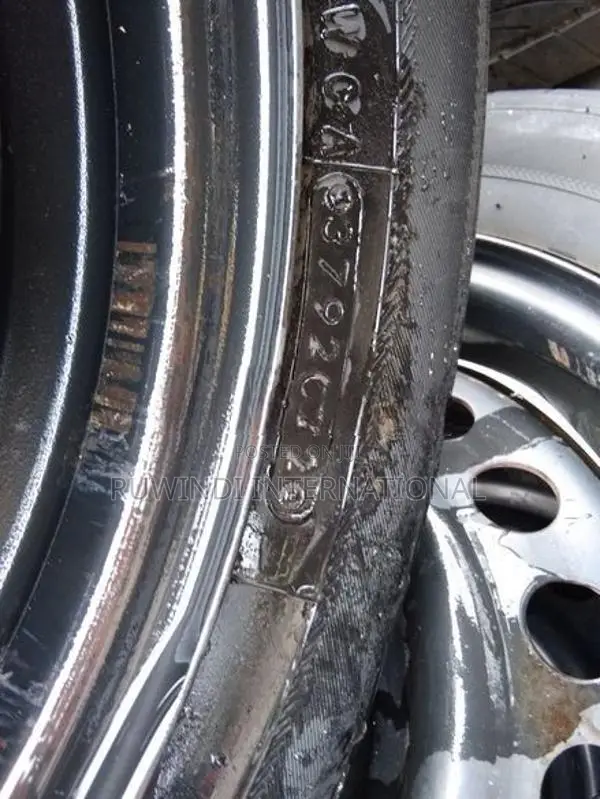 TYRE SET 185/60/15 (2022)