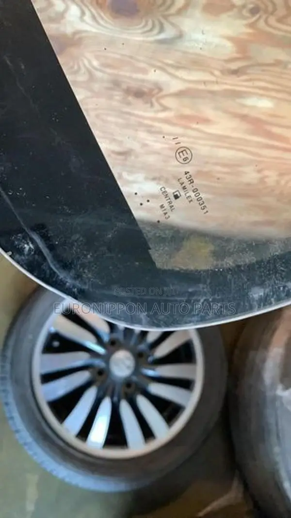 Suzuki Wagon R MH55S Windscreen