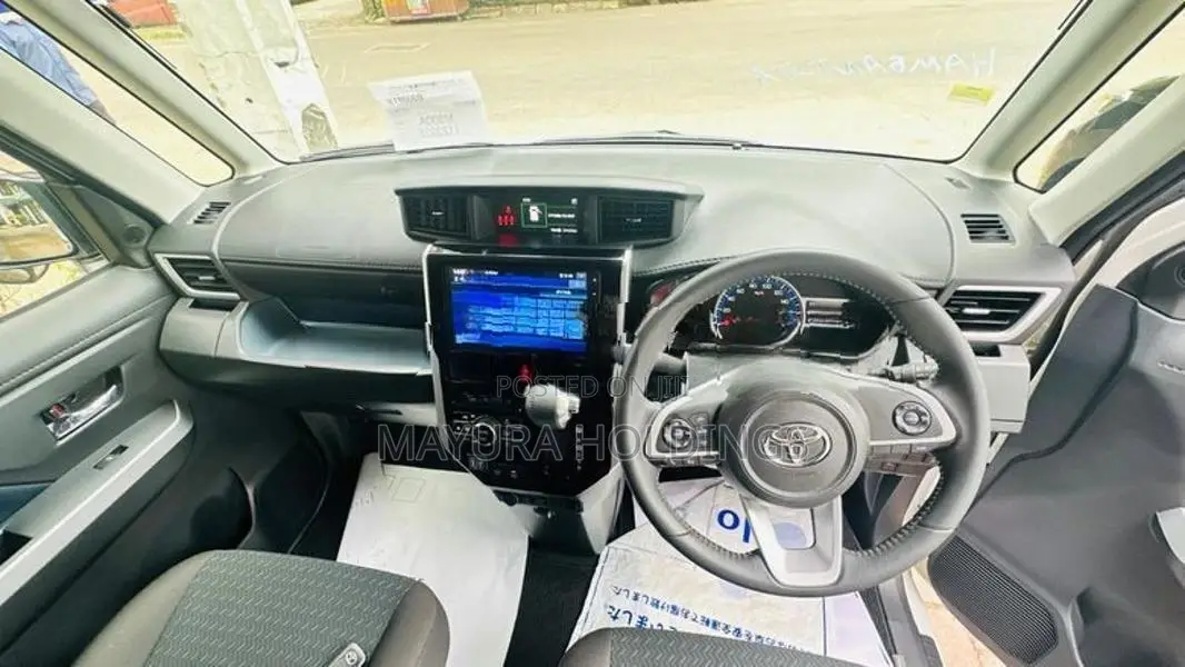 Toyota Roomy G Custom 2024