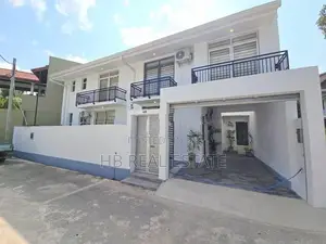 Pelawatta Architecture Designed Super Luxury Two Story House for Sale
