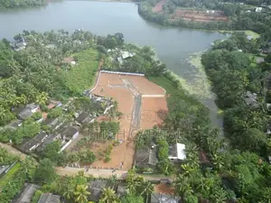 Luxury Lake Facing Land For Sale In Bandaragama